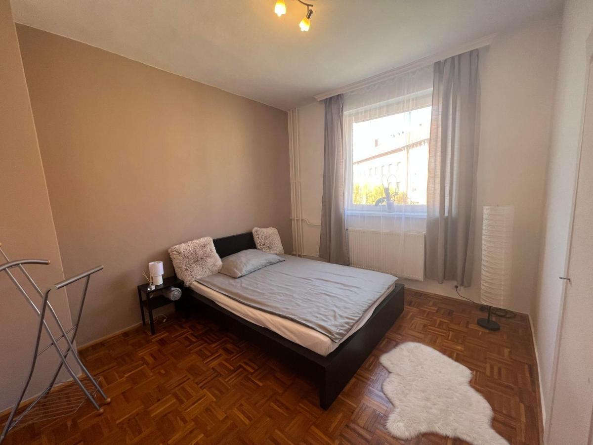 Centrum Szeged Apartman Екстериор снимка