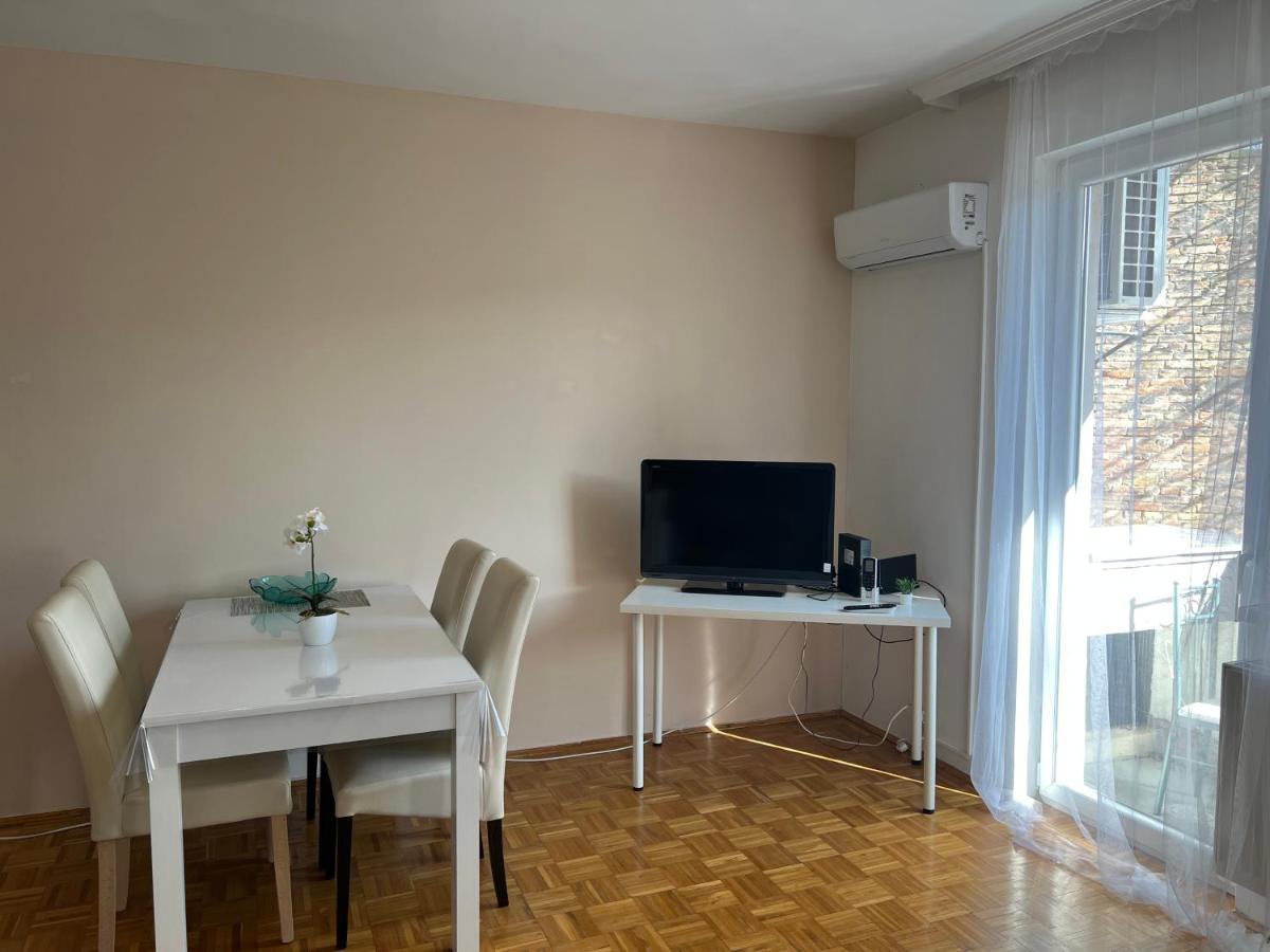 Centrum Szeged Apartman Екстериор снимка